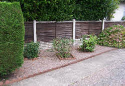 Border landscaped with decorative gravel